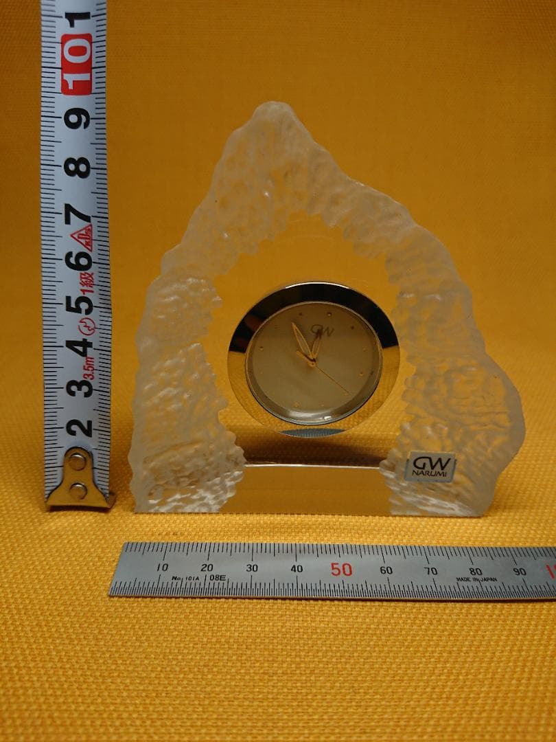 【美品】クリスタルガラス　置き時計　置物　インテリア　工芸品　美術品　A1670