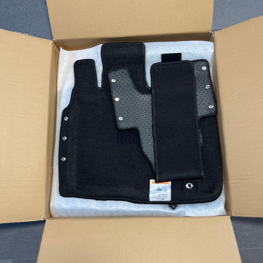 ☆スズキ ソリオ 純正ＭＡ２６Ｓ ＭＡ３６Ｓ ２０１５年８月〜フロアマット☆