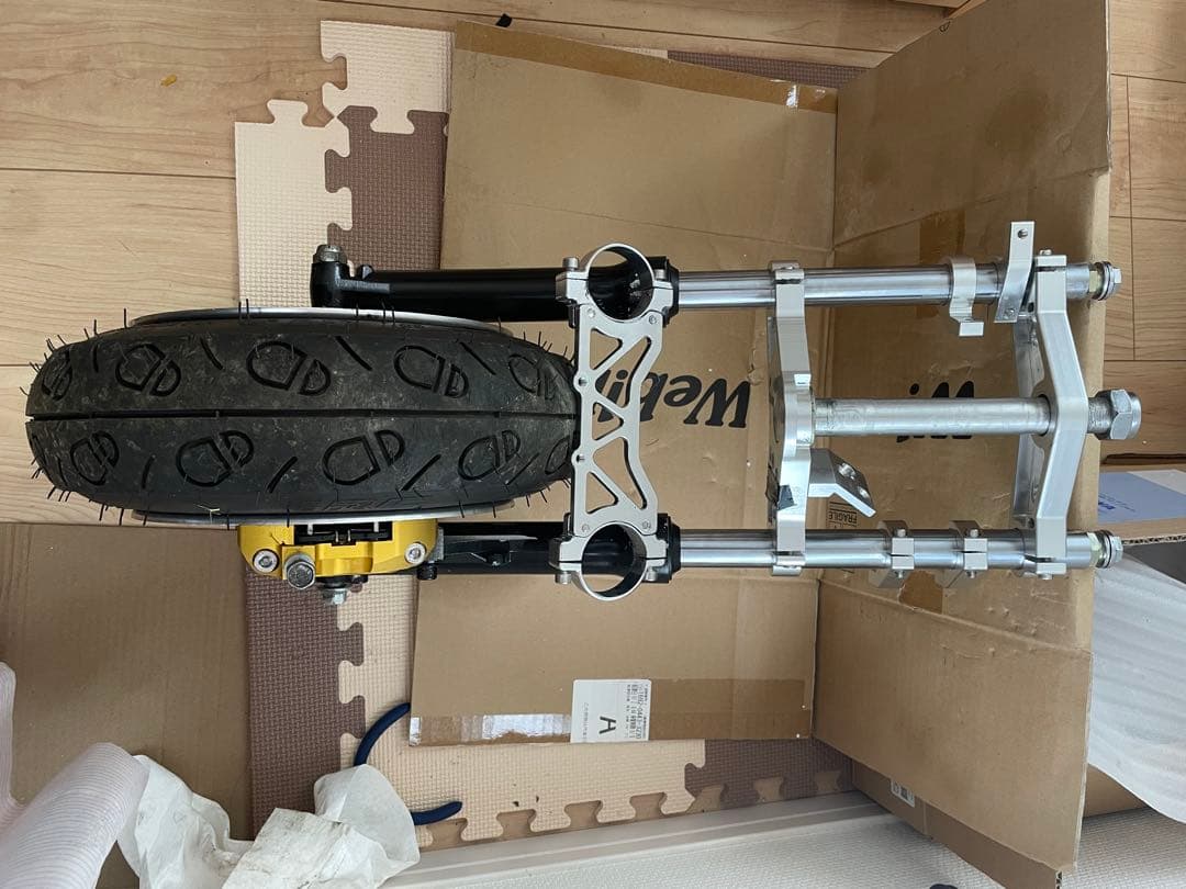 モンキー　フロントホイール 8インチ ディスクブレーキ　フロントフォークセット