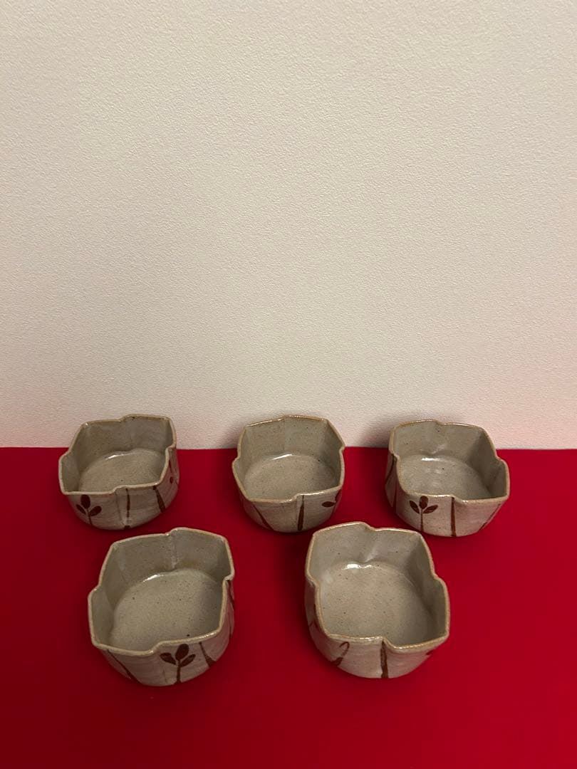 13代太郎右衛門作　絵唐津　五客