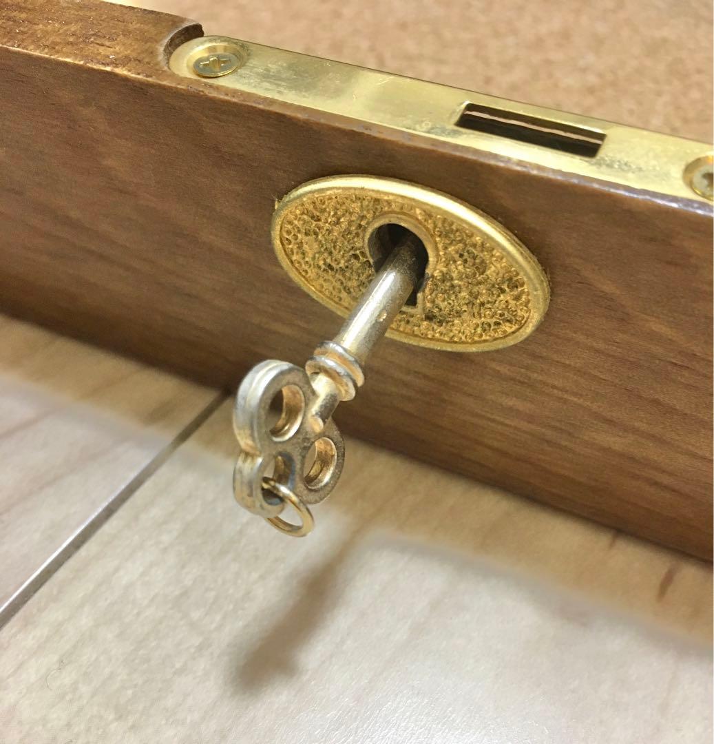 コレクションケース　木製　ガラス　ディスプレイ