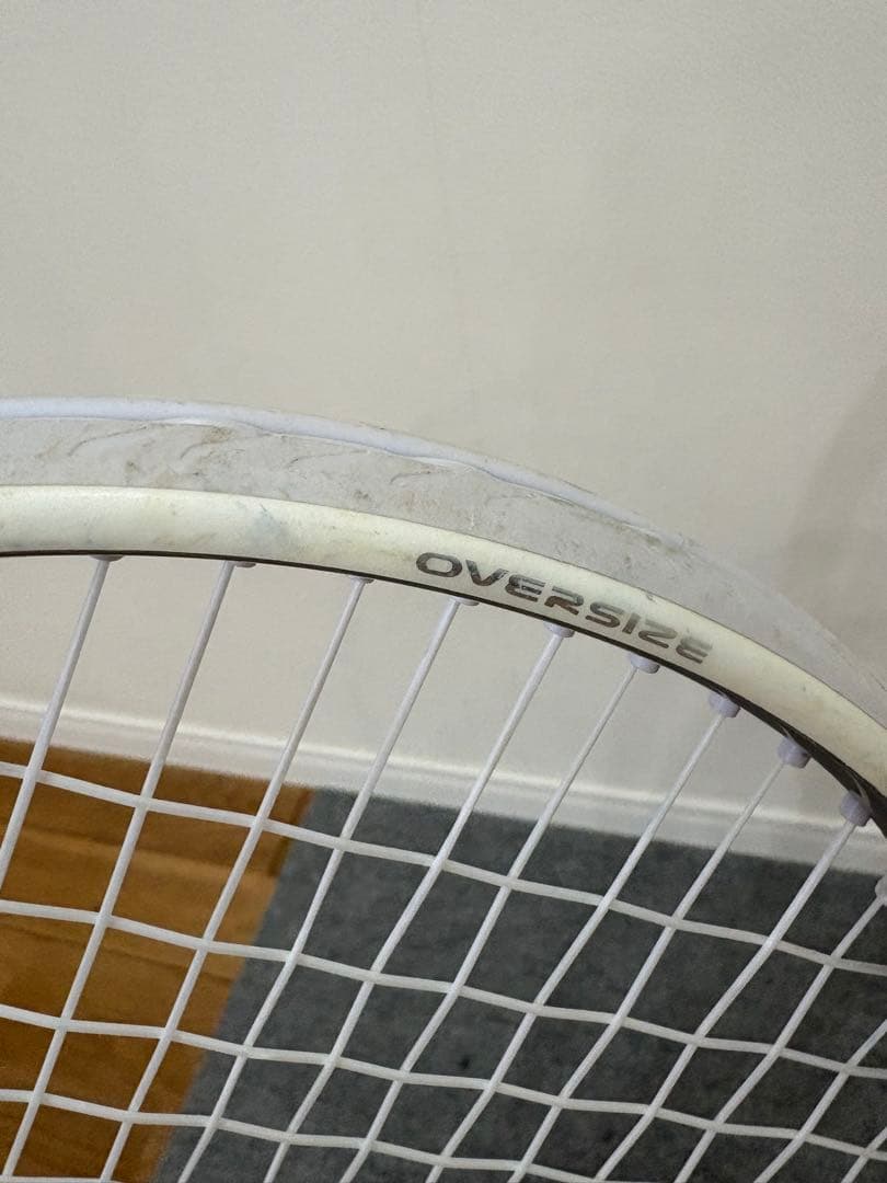 テニスラケット プリンス　エンブレム110 ホワイト ケース付き