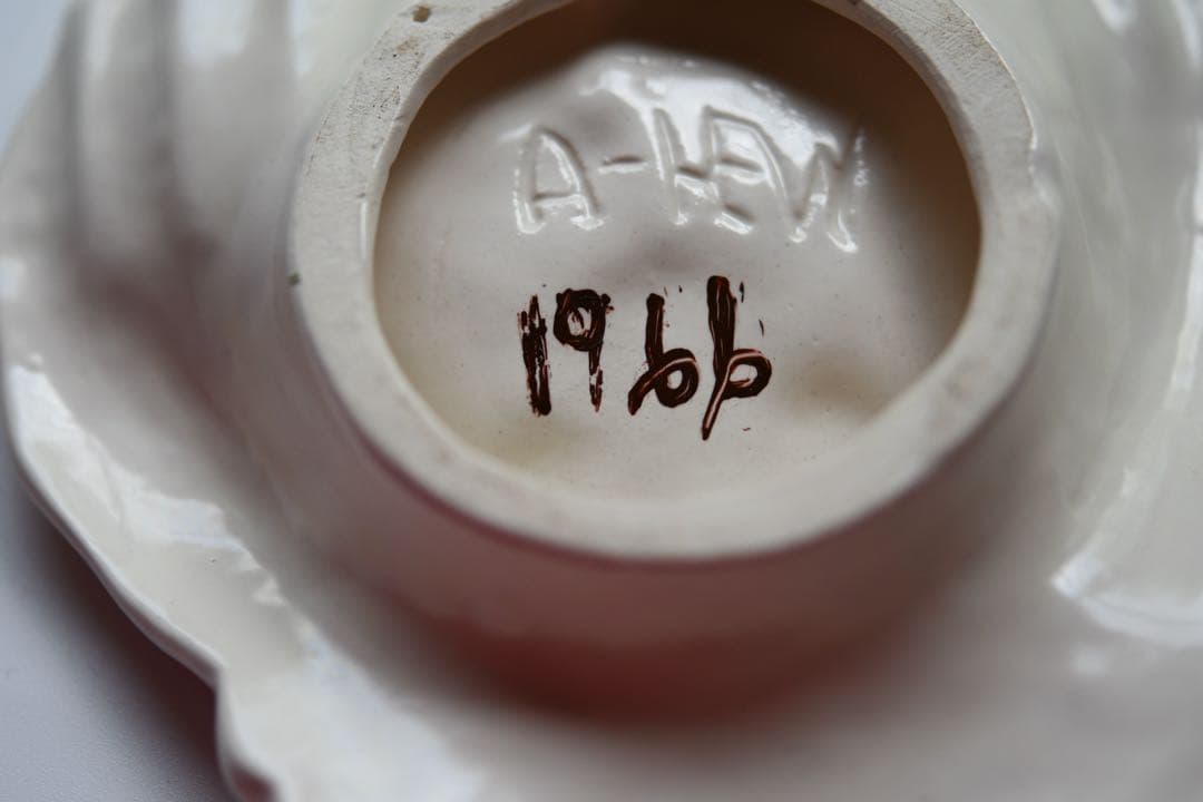 ホワイト 手の形状の皿　ハンドトレイ　ヴィンテージ