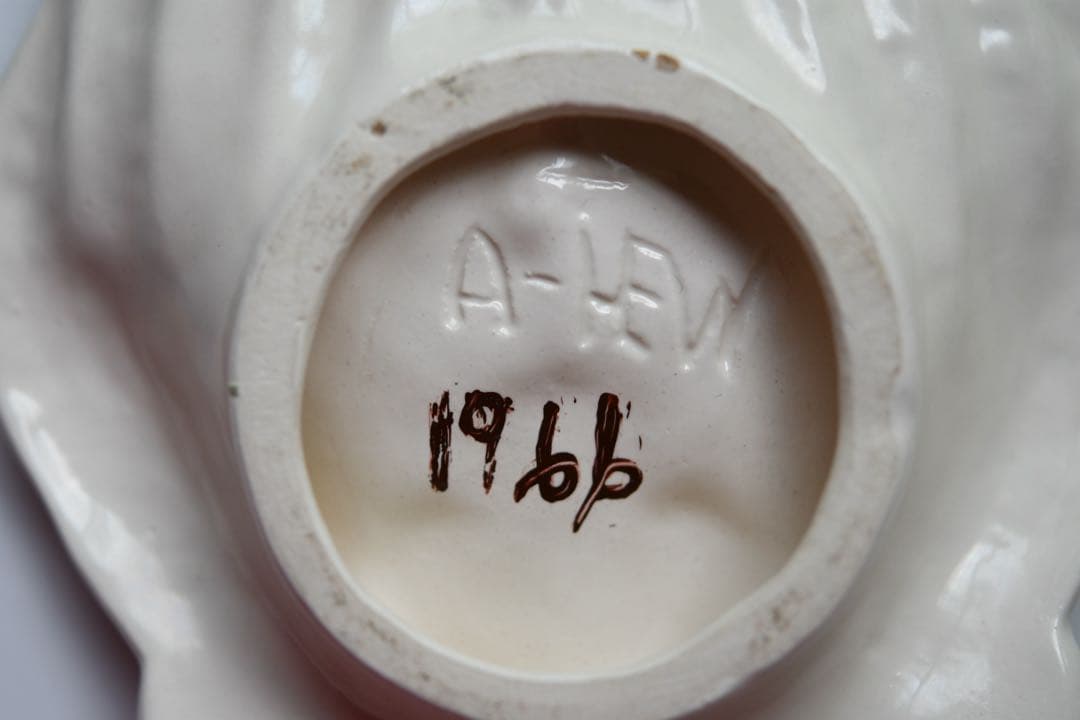 ホワイト 手の形状の皿　ハンドトレイ　ヴィンテージ