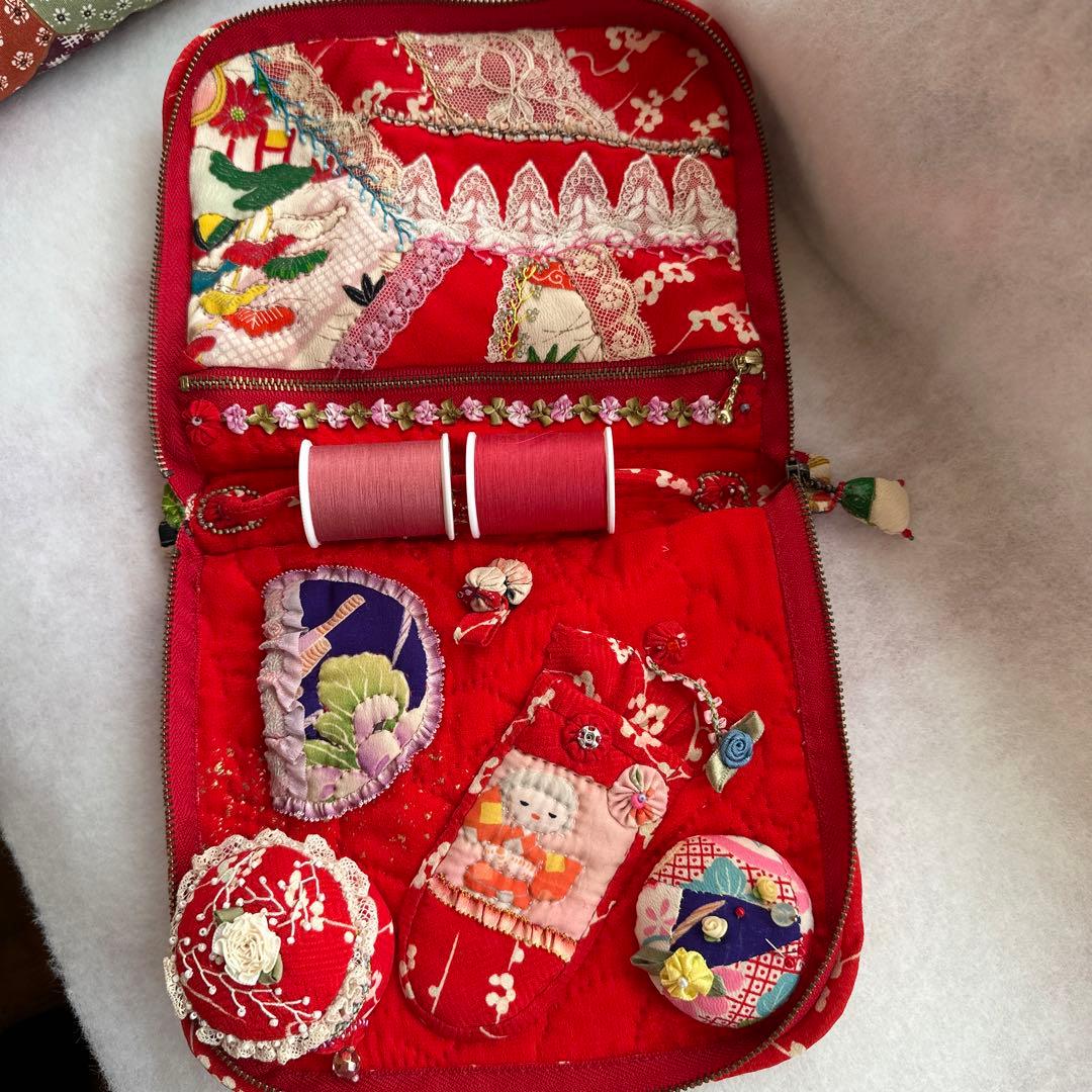 グレーージキルトソーイングポーチ