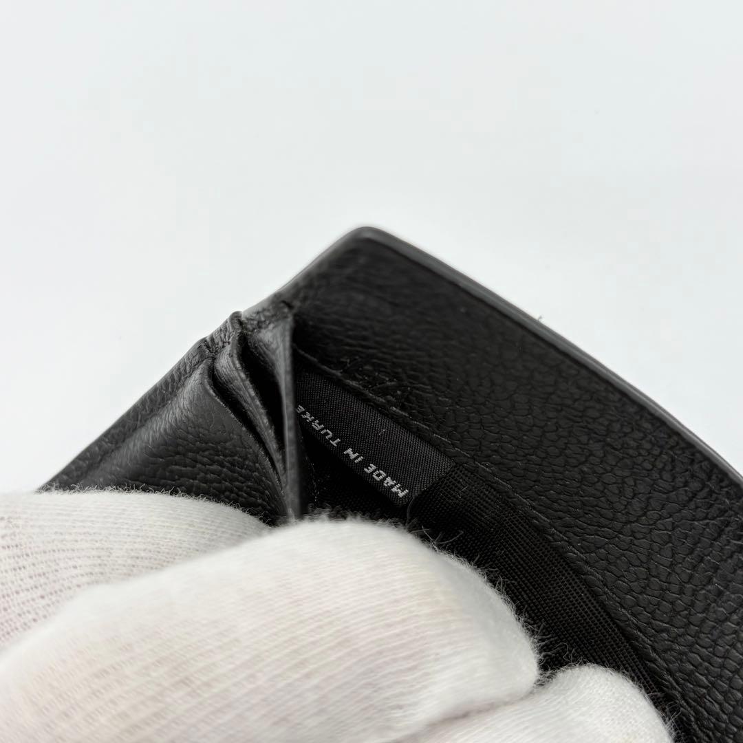 美品　プラダ　RFID マネークリップ　ブラック　サフィアーノ　三角ロゴ