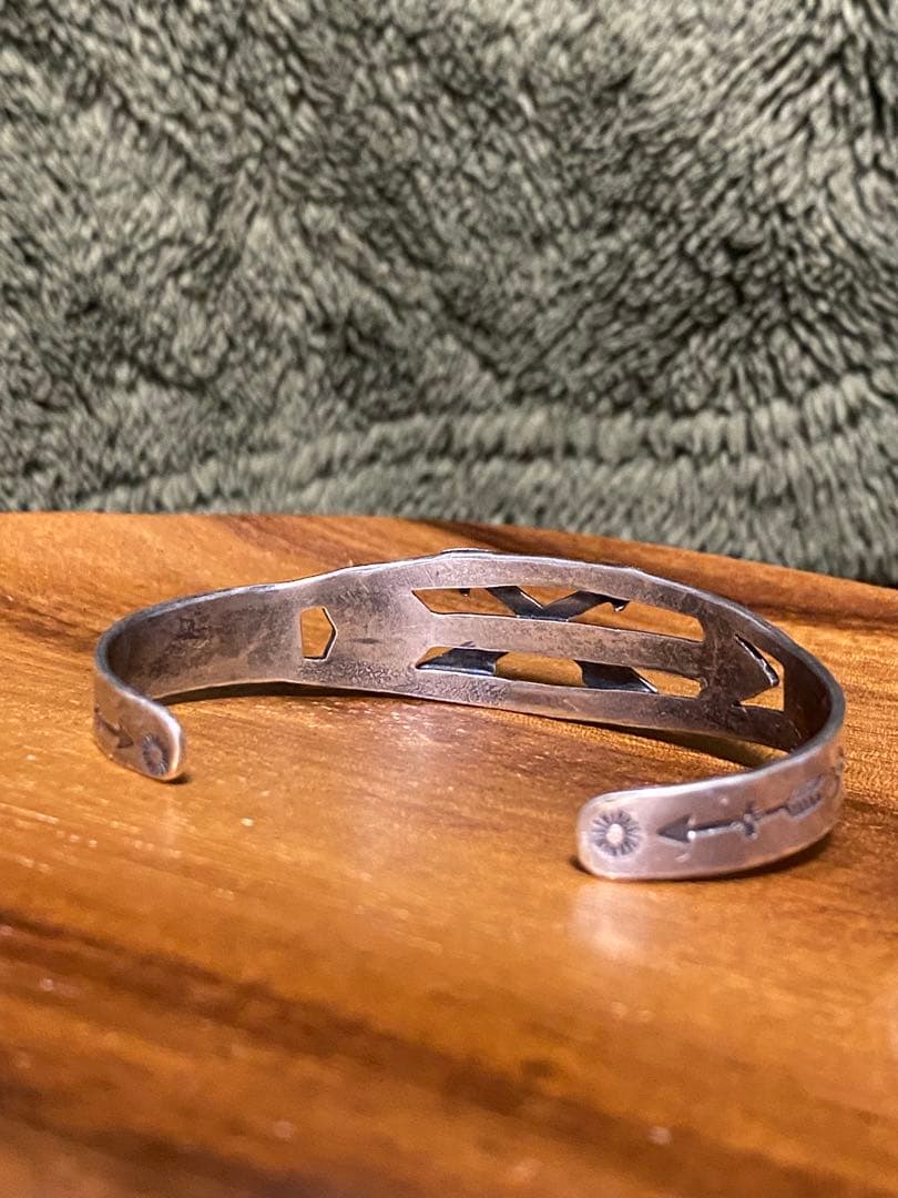 アロー　クロスアロー　サンダーバード　バングル　ヴィンテージ　インディアン