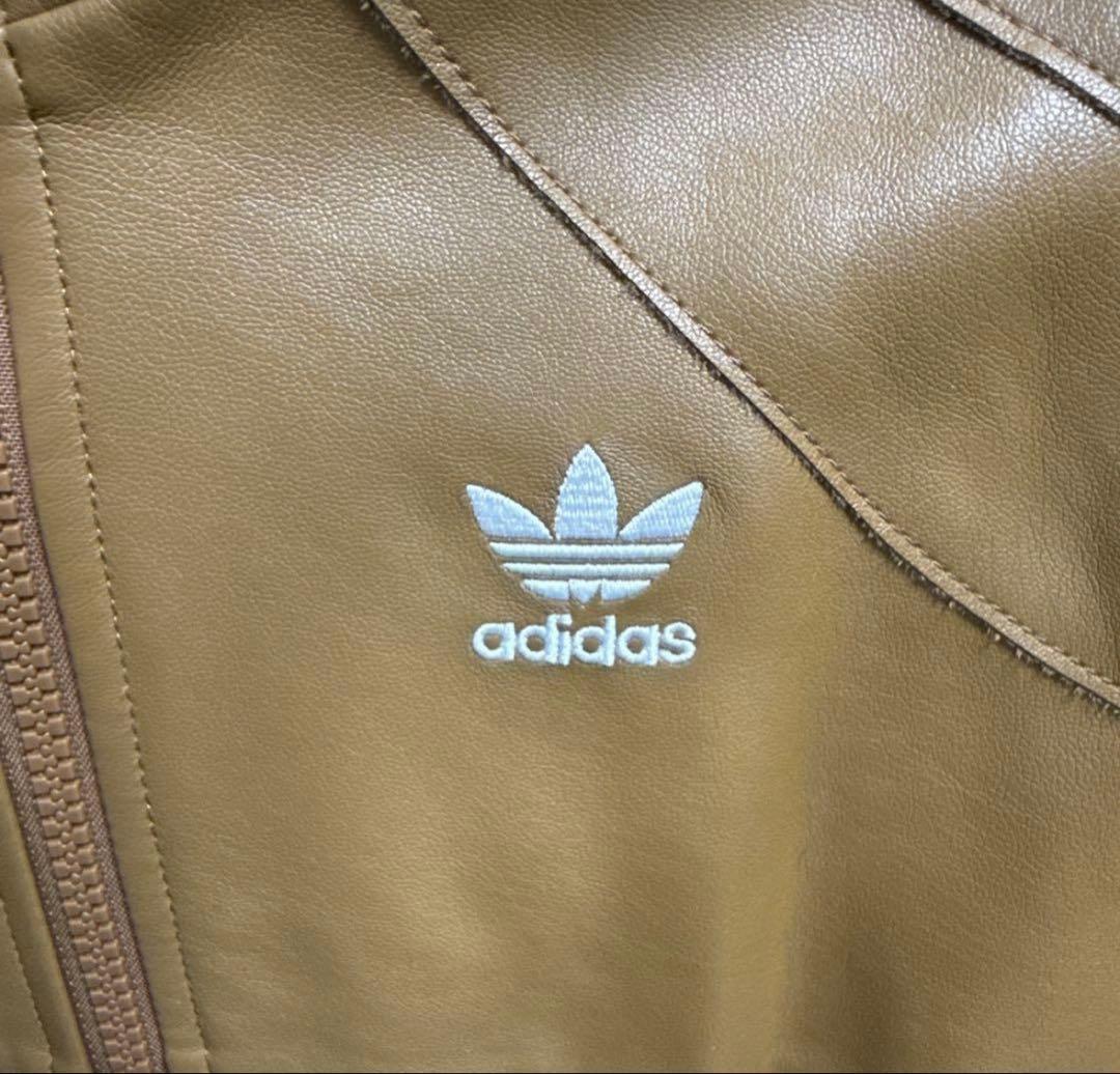 アディダス　オリジナルス フェイクレザージャケット XS ブラウン キャメル