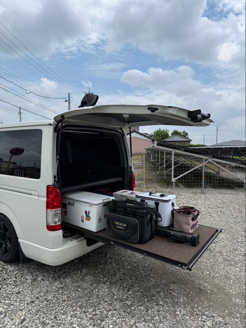 発送は年明け　ハイエース スライドフロア 150cm 棚板、フェルト付フルキット