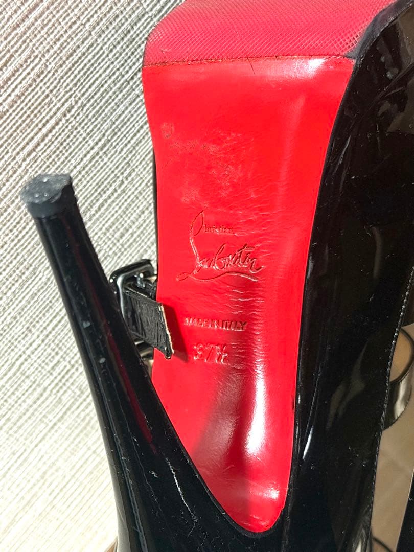 J*︎様 Christian Louboutin エナメルベルトサンダル 37.