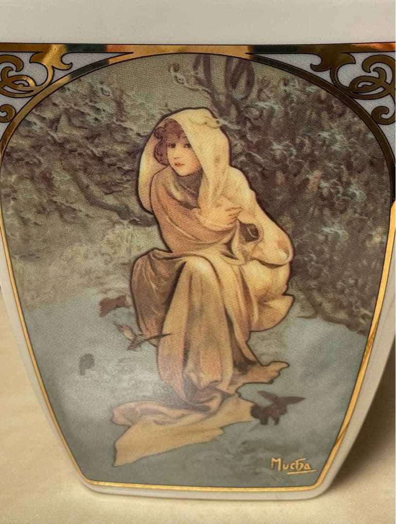 ランプベルジェランプミュシャ　新品未使用、芯付き正規品