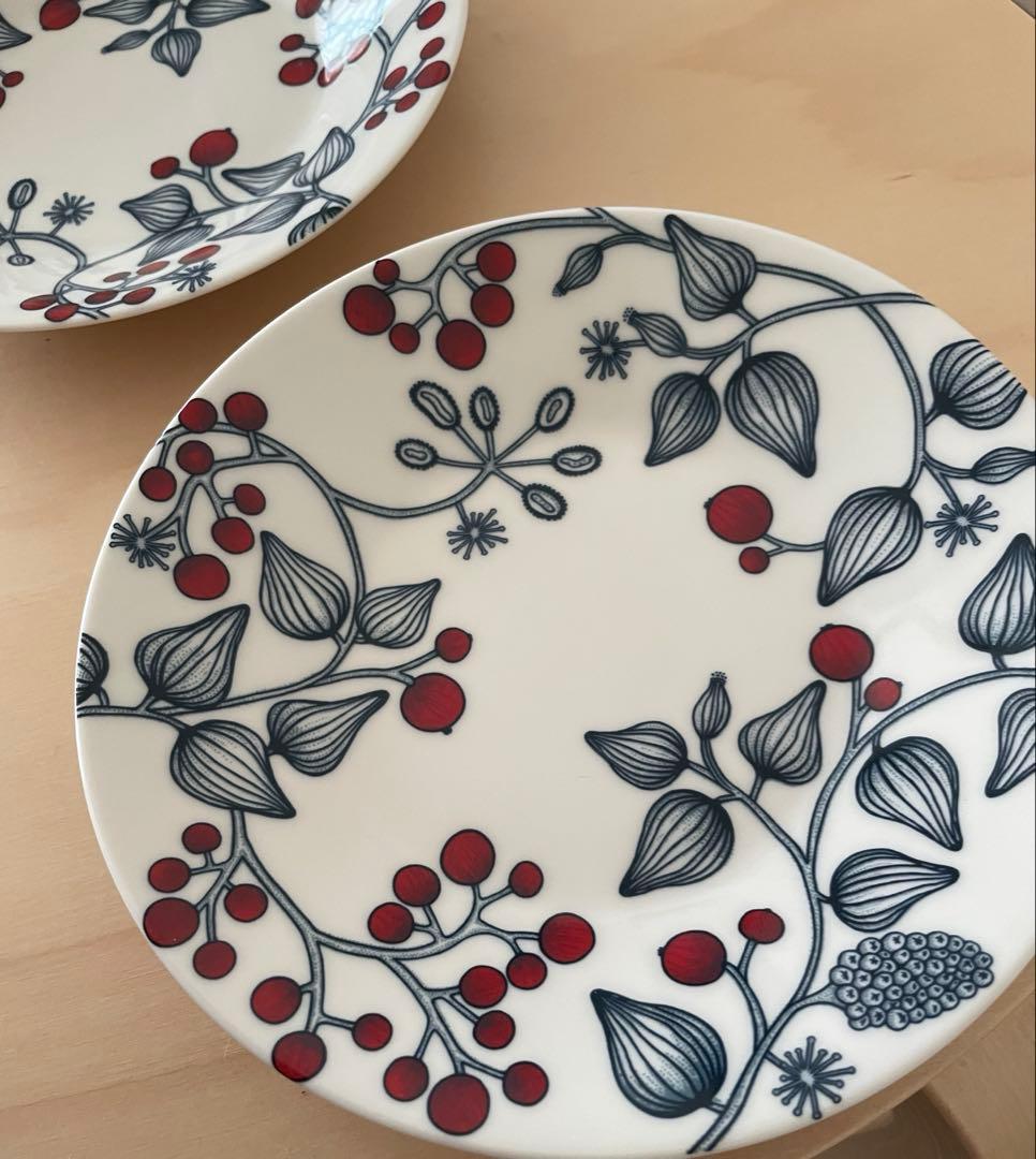 ARABIA ルノ　フロストベリー　プレート２枚　16.5㌢