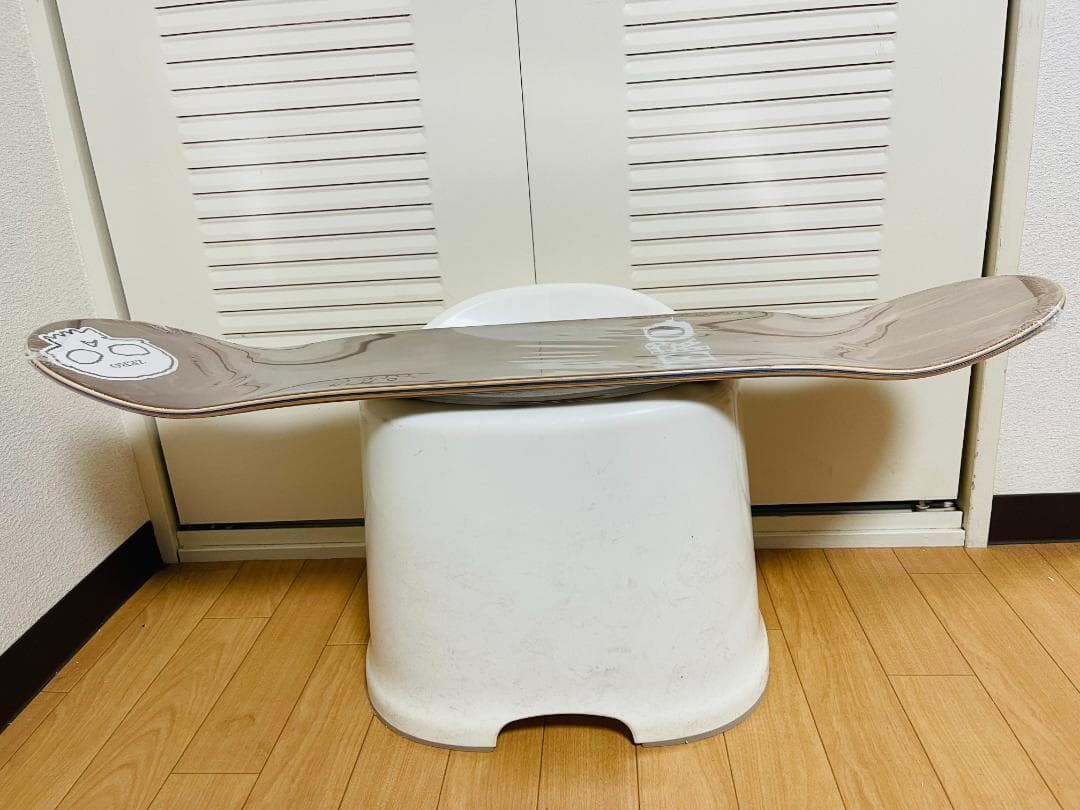 台湾製無地黒デッキテープ付き　ZERO ゼロ スケートボードデッキ　8.0