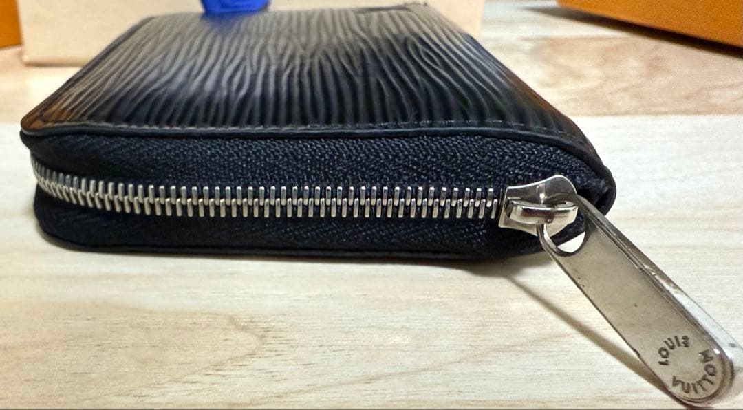 ルイヴィトン エピ ブラック ジッピーパース ケース ミニ財布