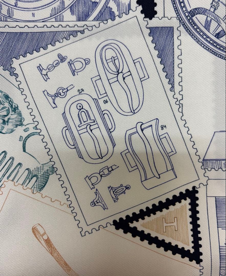 エルメスカレ90フォーブルの切手愛好家 25年春夏モデル【未使用・試着歴もなし】