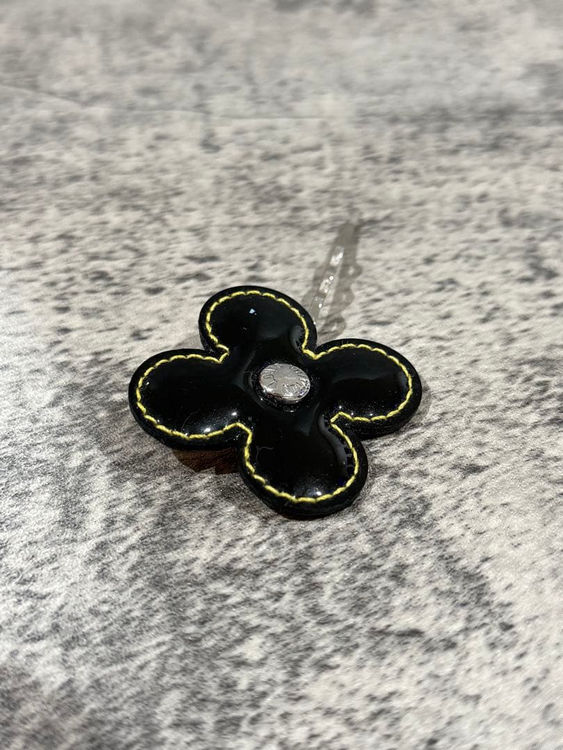 【レア】ルイヴィトン　LOUISVUITTON フルール　ヘアピン