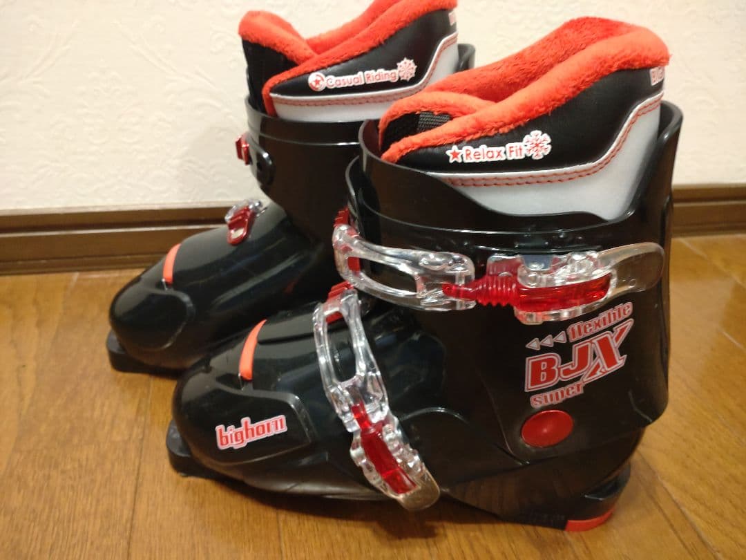SWALLOW スキー、BIGHORNブーツ、ストック、その他おまけ付き