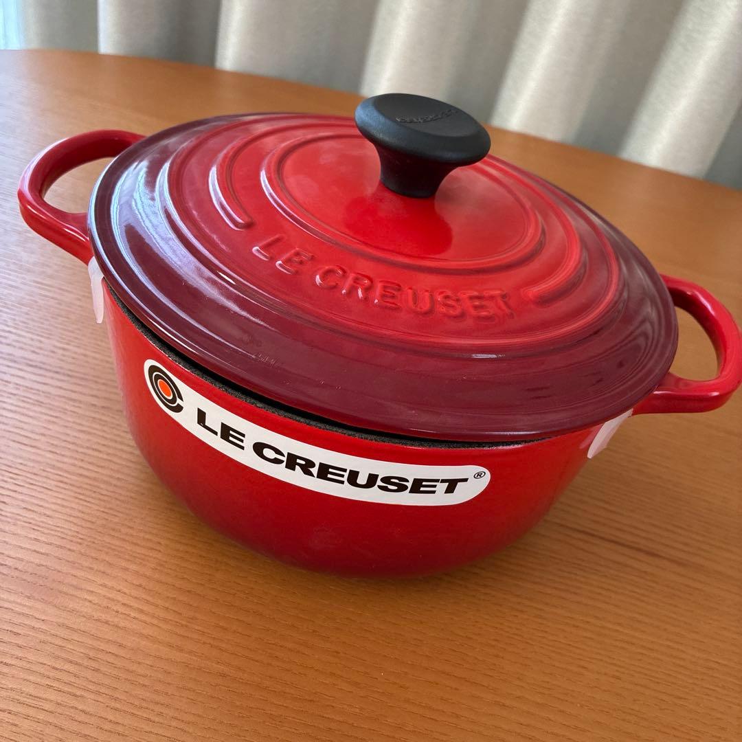 新品☆ル・クルーゼ 鍋 シグニチャー ココット・ロンド 20cm チェリーレッド