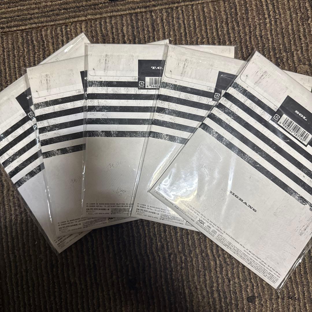 BIGBANG CD&プレイボタン