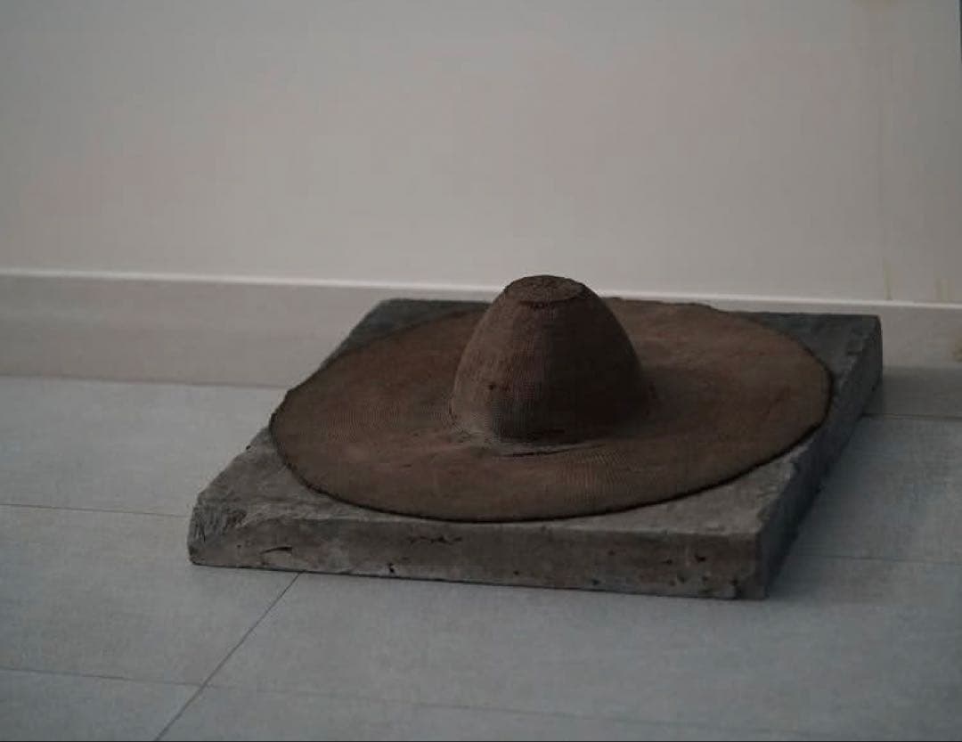 古いフランスの紙の帽子