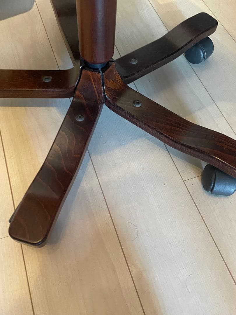 希少品　美品　stokke VARIER バリエールウイング　腰痛対策　姿勢矯正