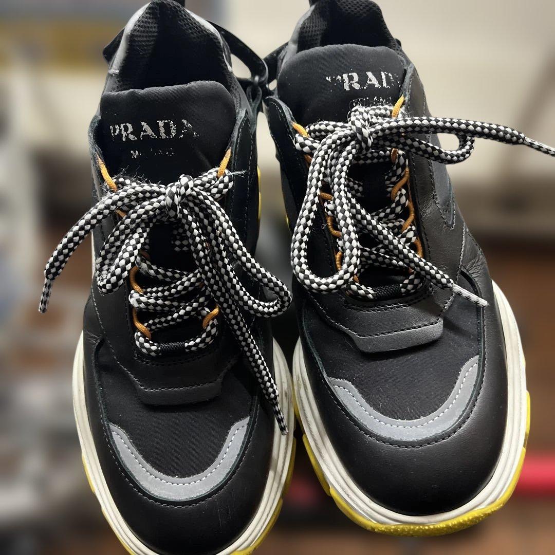PRADA ブラック 厚底スニーカー