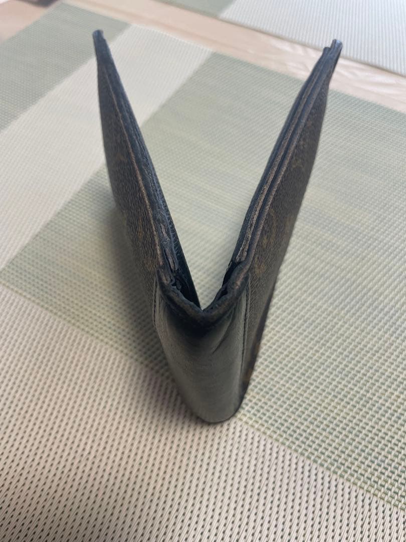 ルイヴィトン モノグラム マカサーポルトフォイユミンドロ 二つ折り財布