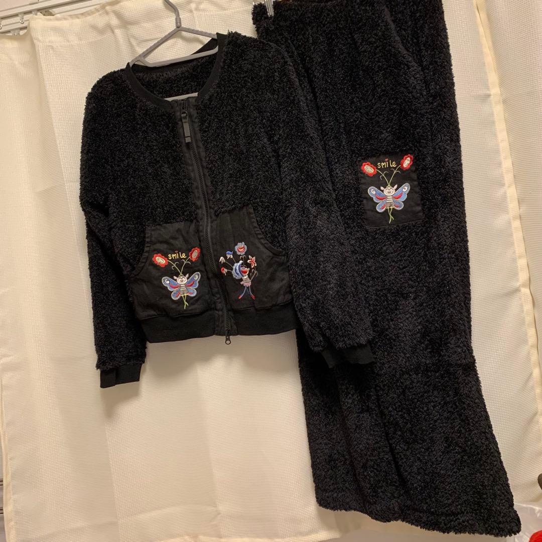 アルベロベロ刺繍付きフリースルームウェアセット