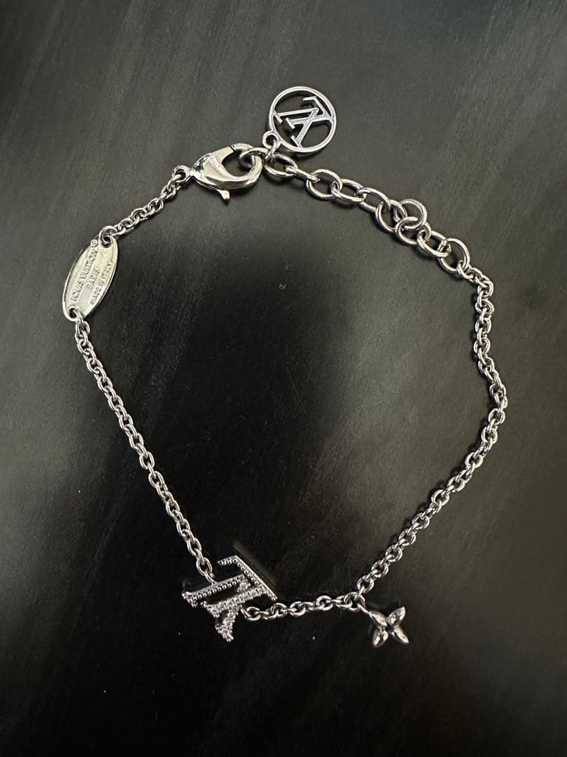 Louis Vuitton シルバーブレスレット