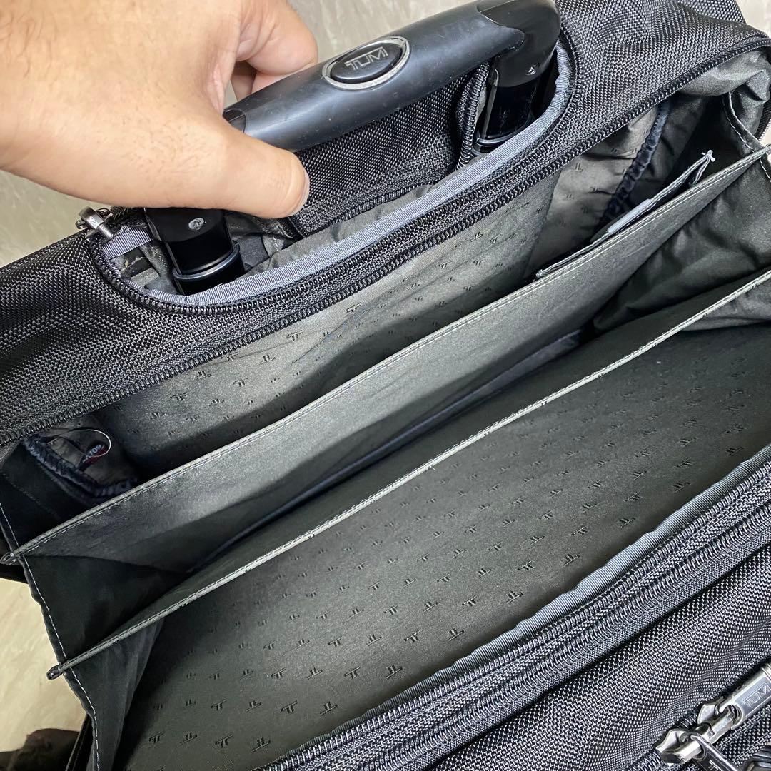 極美品 廃盤モデル TUMI G4.4 26103D4 コンピューターケース付