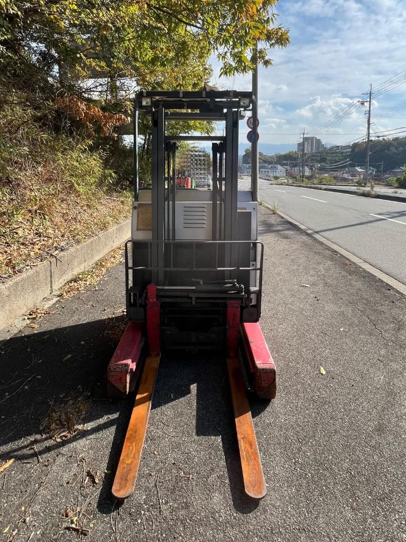 二チュ電動フォークリフトFBRM14-75揚高3000㎜荷重1350㎏　A366