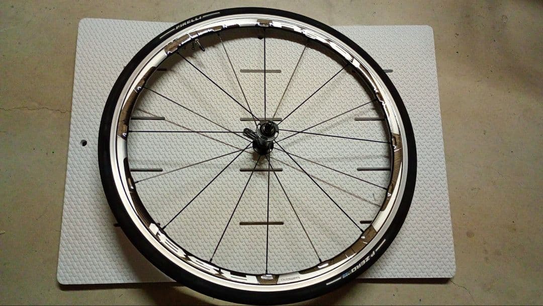 wh-rs81-c35 P ZERO RACE 4S 26ｃシマノ11s