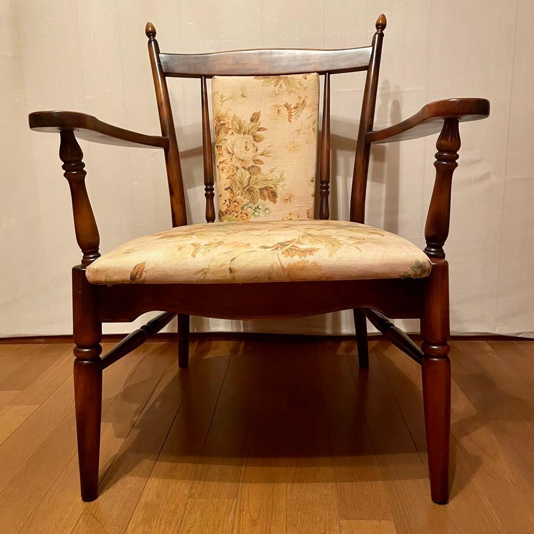 【カリモク】\"コロニアル\" WC0020GK ラウンジチェア No.1