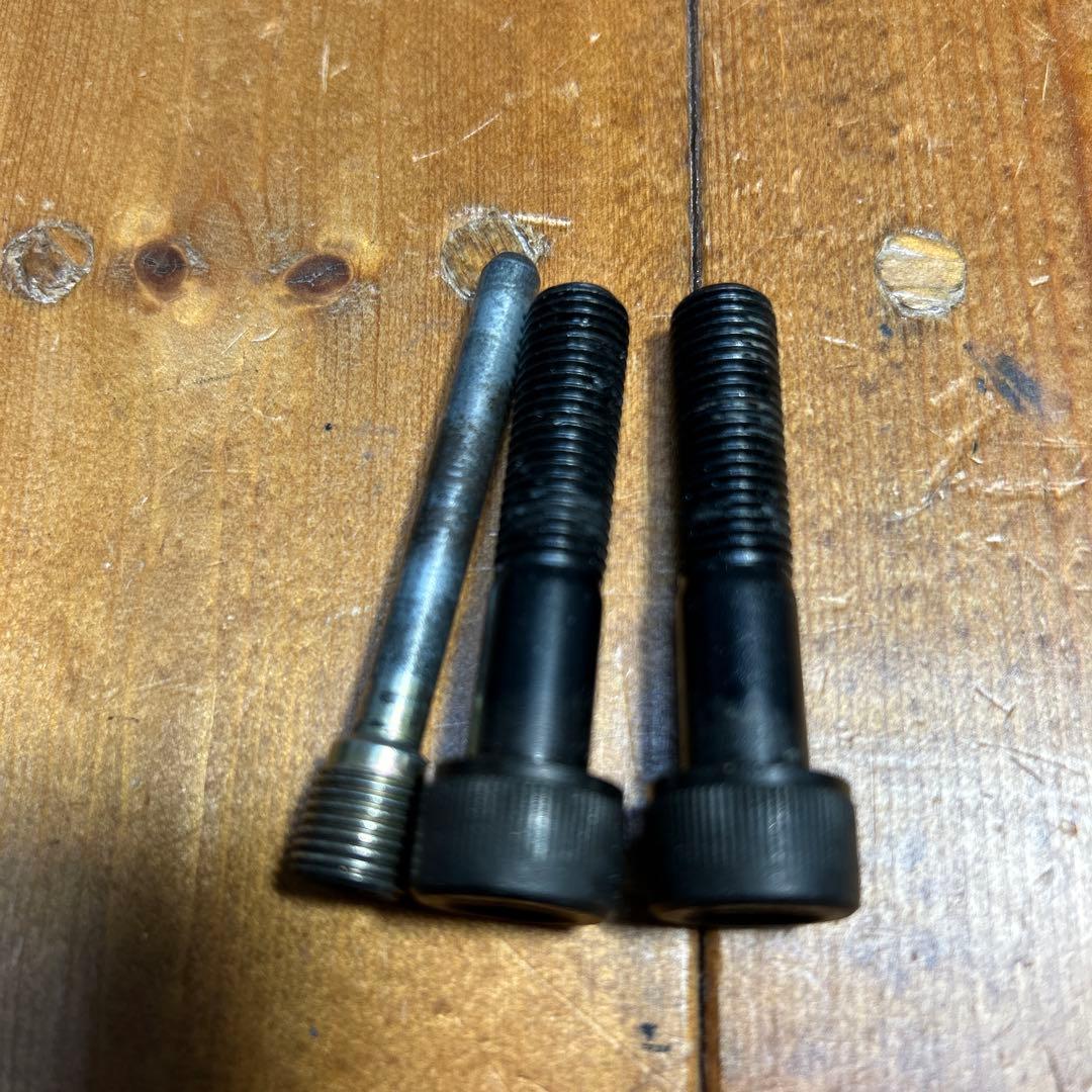 ZX14R / ZZR1400 リアブレーキキャリパー