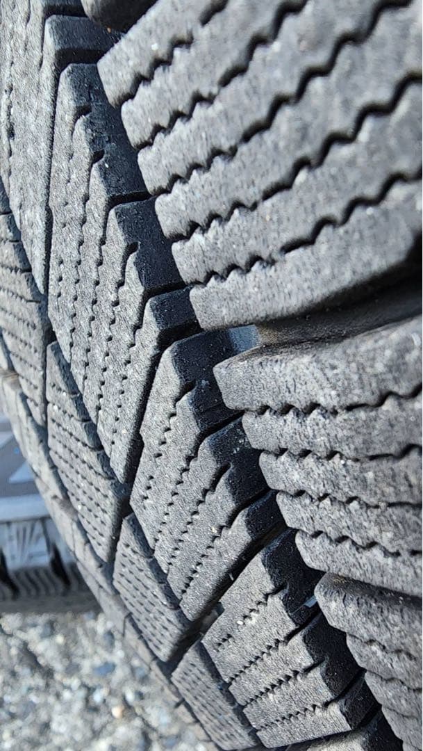 16インチ スタッドレスタイヤ