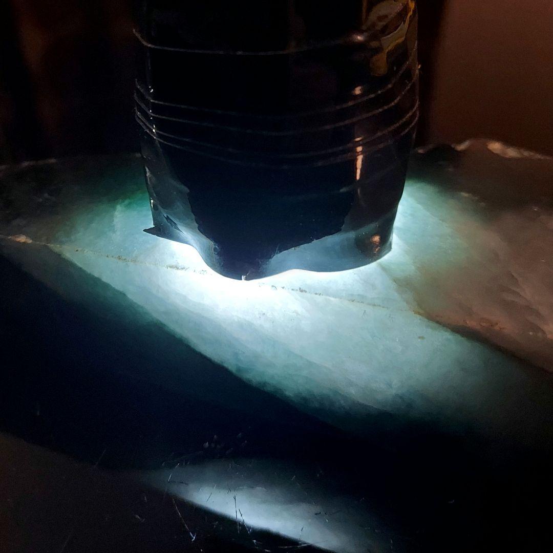 渋かっこいい模様に迫力の大きさの JADEITE 本翡翠 原石 2面磨き453