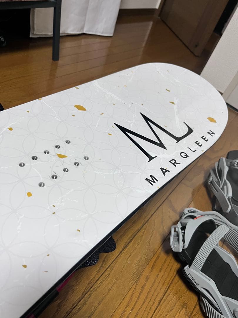 CROOJA WORM 24-25モデル　148センチスノーボード