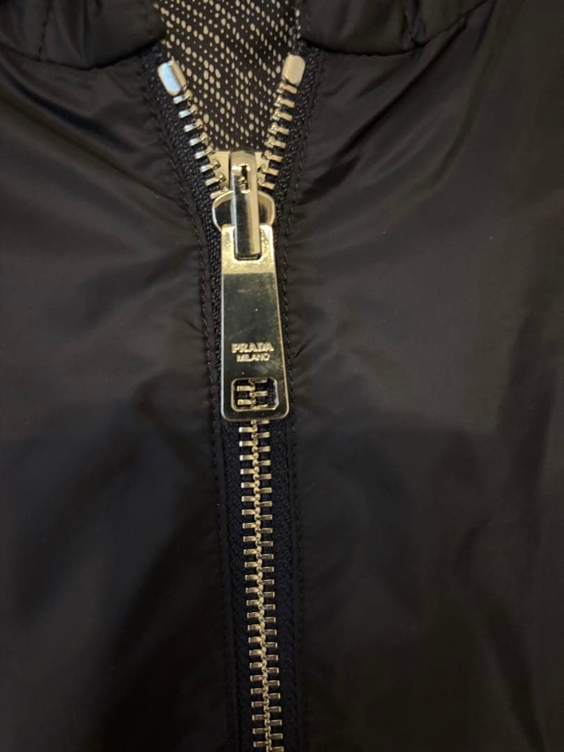 【最終値下価格】プラダ　リバーシブルフーデッドブルゾン