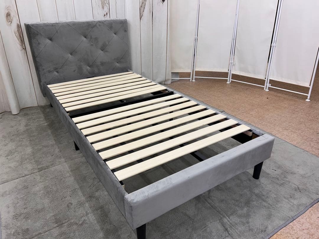 シングルベッドフレーム（グレー）