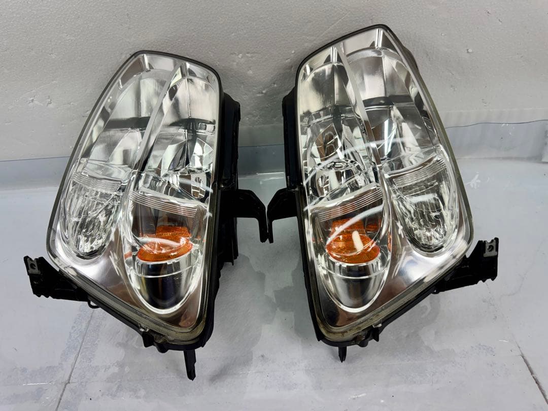 日産 ステージア M35 後期 純正HID ヘッドライト 左右