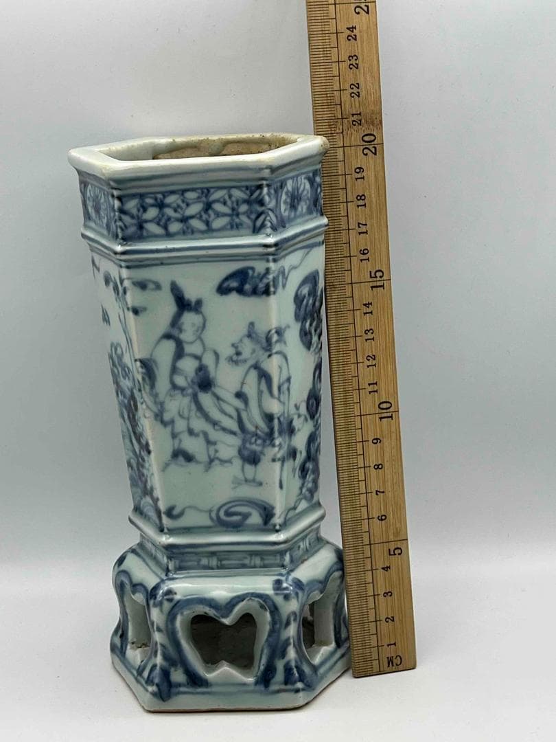 明時代　染付 青花仙人文塔型筆筒 白磁 文房具 名品珍品　香炉 (C-48)