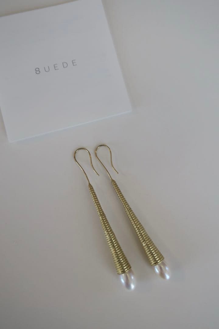 【momo】8UEDE SPECTRUM HOLE PIERCE ピアス