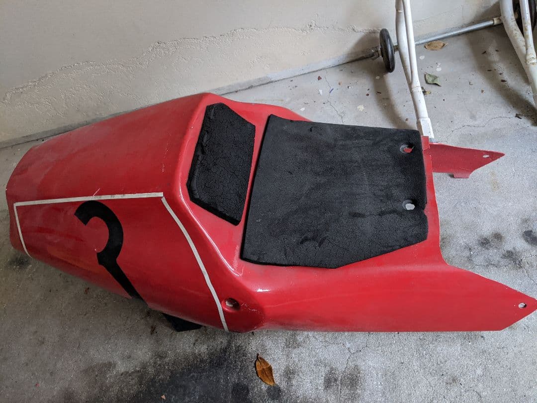 tzr250 3xv?　マジカルレーシング　シートカウル　frp