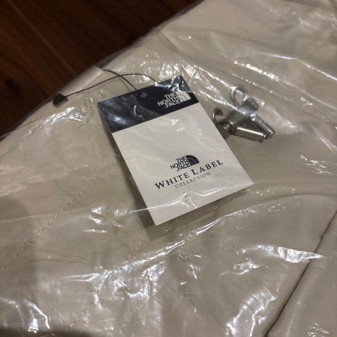 【公式完売品】ザ・ノースフェイス ホワイトレーベル ボニーパック M クリーム