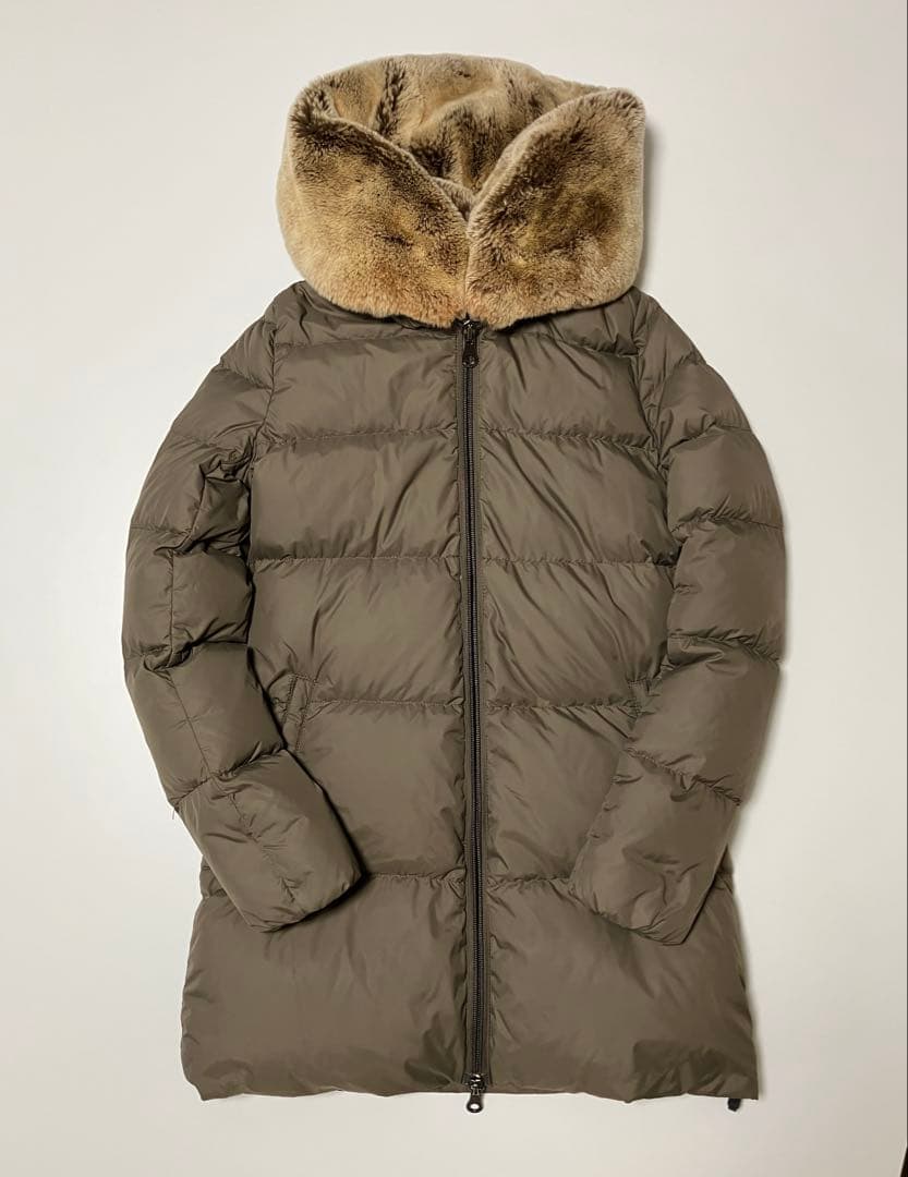 【値下中】DUVETICA　ARWEN　カーキ　ダウンジャケット　38