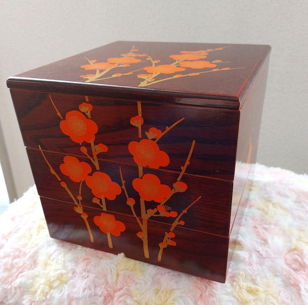 重箱　合成漆器 梅柄 ３段　年代物1980年頃購入　箱あり きれいめ中古