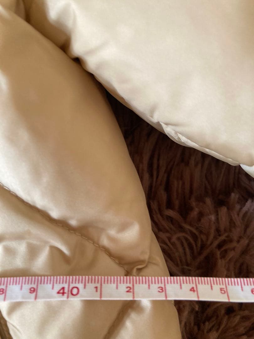 MONCLER ベージュ キルティングダウンコート