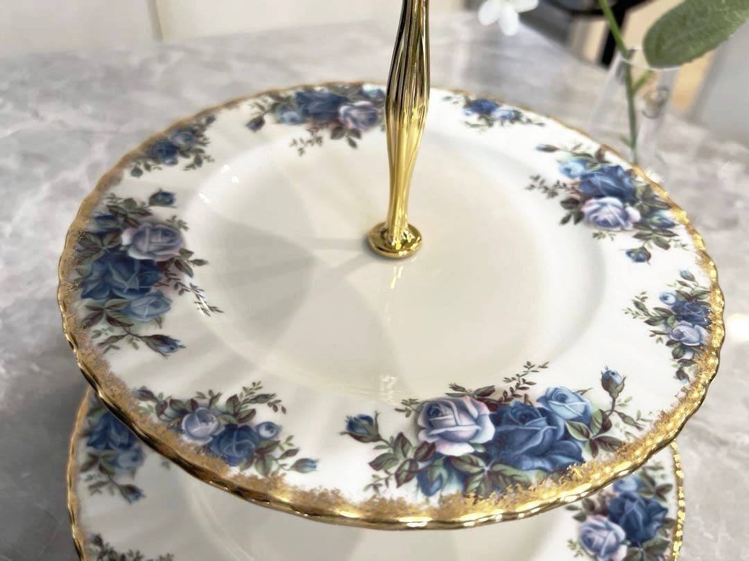 期間限定お値下中✳︎希少✳︎ロイヤルアルバート ケーキスタンド 3段