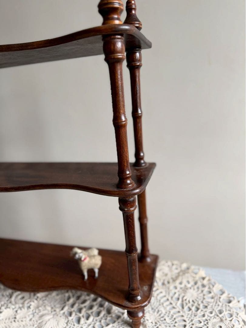 【き53】18 フランスアンティーク　ナポレオンシェルフ