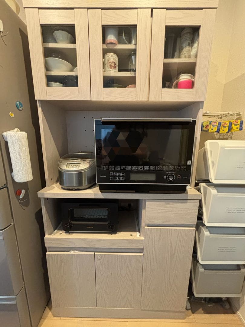 【6/30廃棄予定 値下げしました】lowya 食器棚 ガラス扉付き